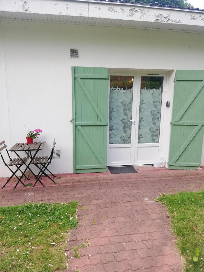 Appartement De Plain Pied Dans La Verdure Yerres Exteriör bild
